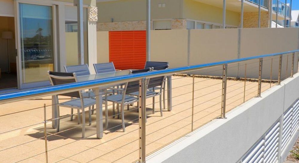 York Cove Hotel Джордж Таун Екстериор снимка